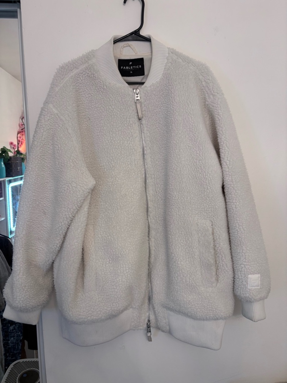 Oversized Fabletics Cream teddy Sherpa Zip-Up Jacket Khloe Kardashian edit XL